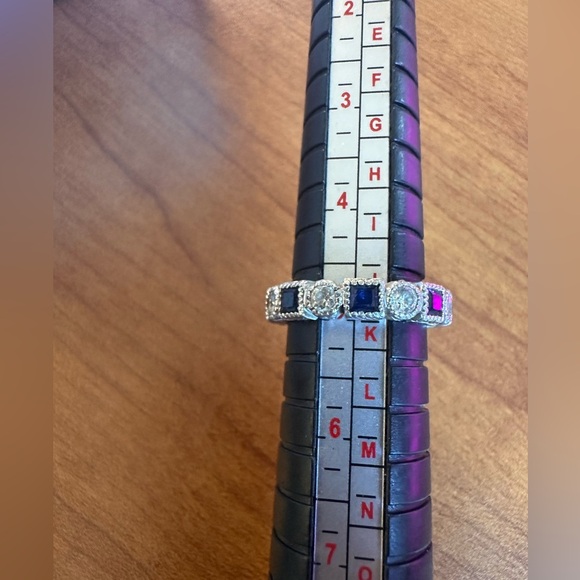 Elegant Sterling Silver Clear and Blue CZG Eternity Band Ring Sz 5 - Picture 2 of 4